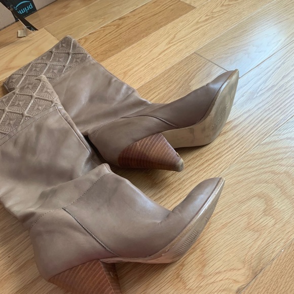 B makowsky boots - Picture 2 of 2